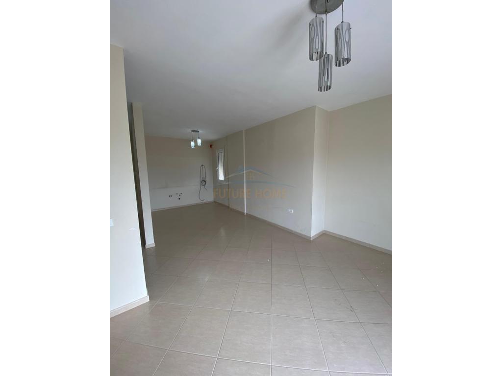 For sale, 2+1 Apartment, Vlorë.