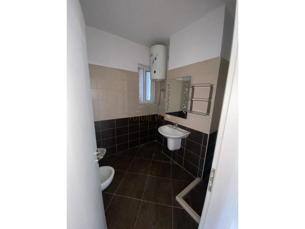 For sale, 2+1 Apartment, Vlorë.