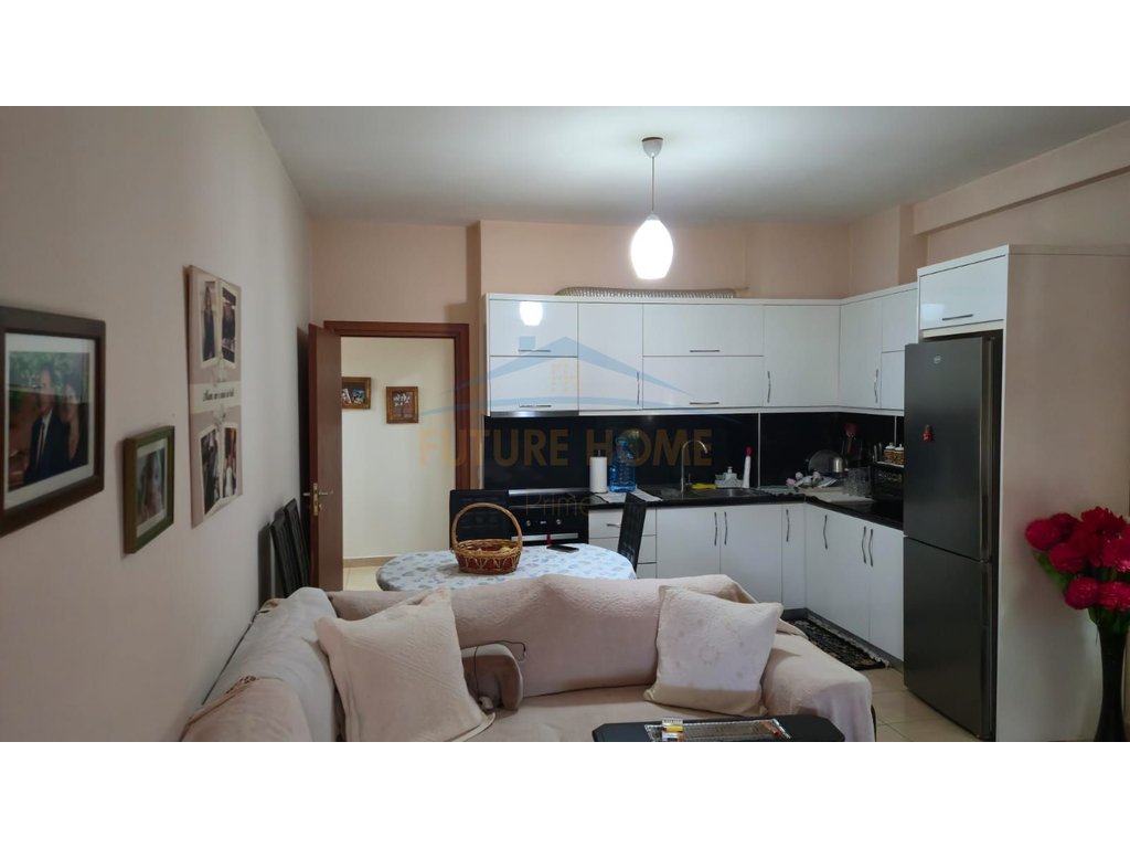 Shitet , Apartament 2+1 , Yzberisht , Tirane