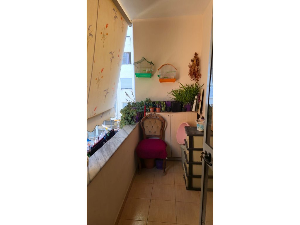 Shitet , Apartament 2+1 , Yzberisht , Tirane