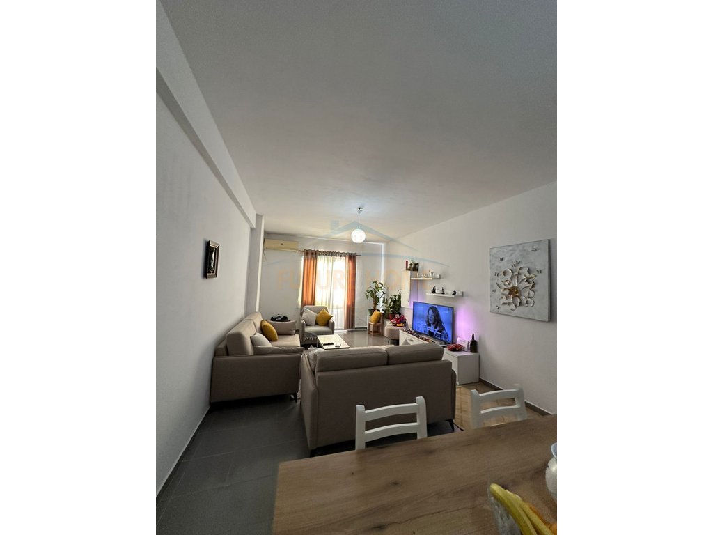 Apartment 2+1 for sale – Yzberisht, opposite KMY.