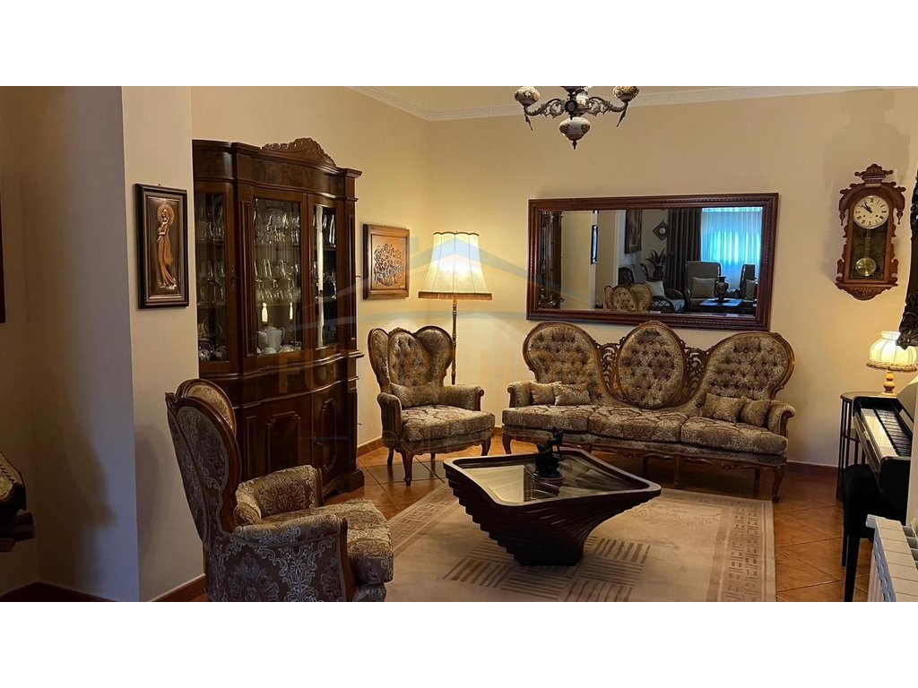 For sale, Apartment 3+1+2+2 Parking Spaces, Court, Durres