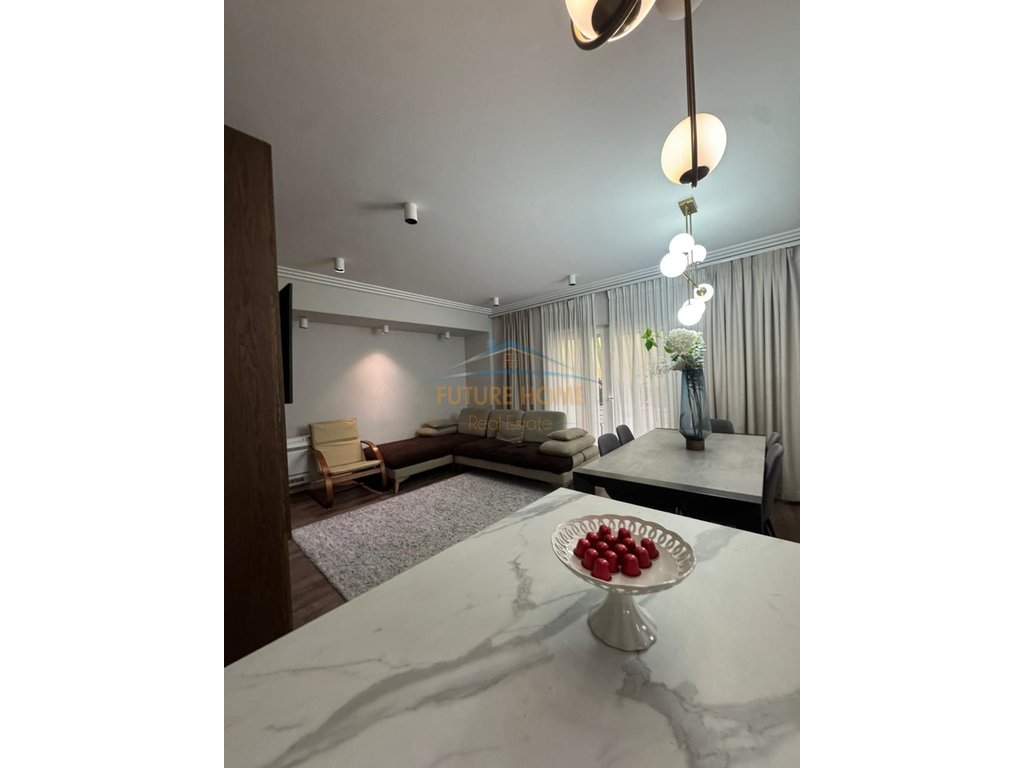 Apartament 3+1+2, 21 Dhjetori,Tiranë
