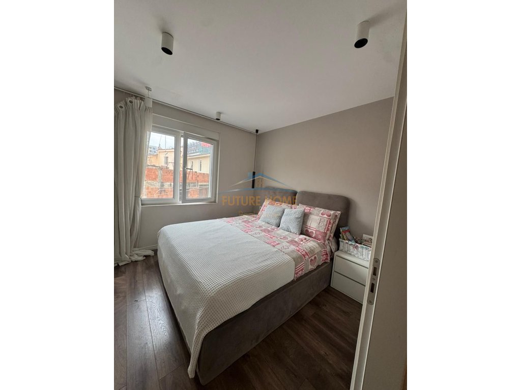 Apartament 3+1+2, 21 Dhjetori,Tiranë