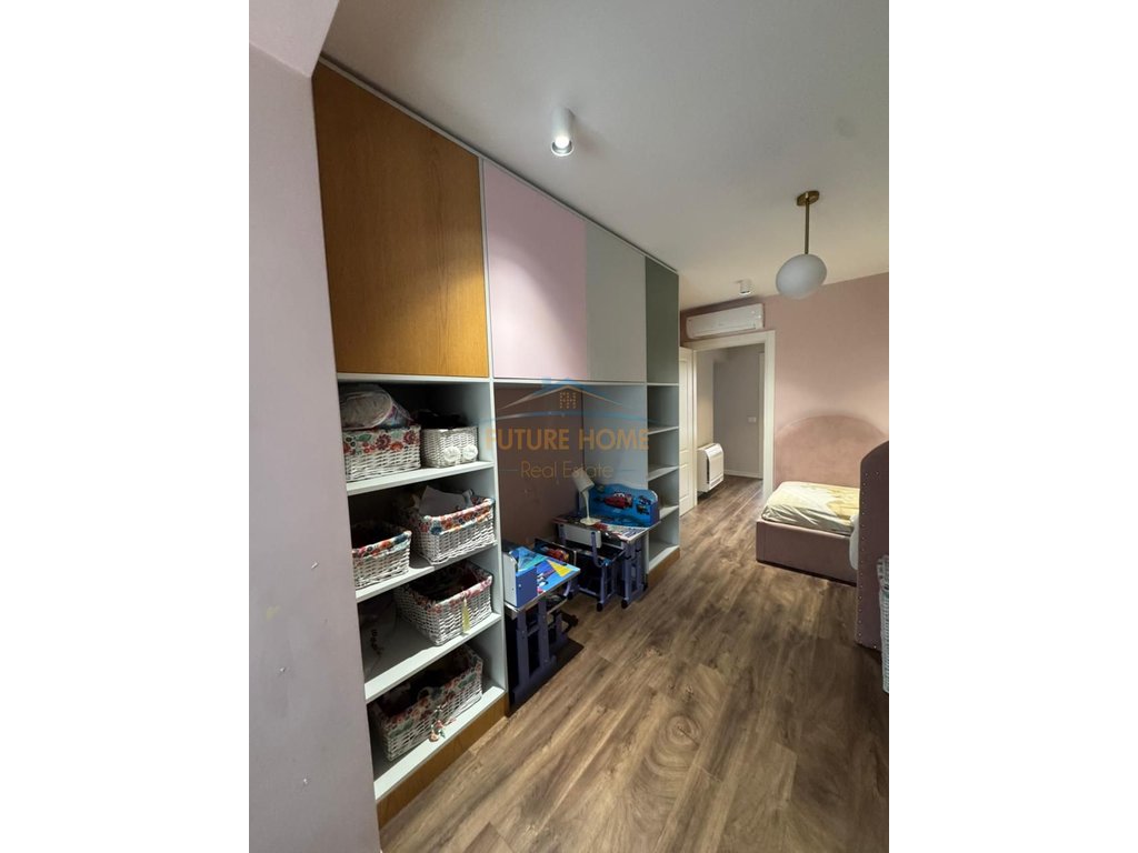 Apartament 3+1+2, 21 Dhjetori,Tiranë