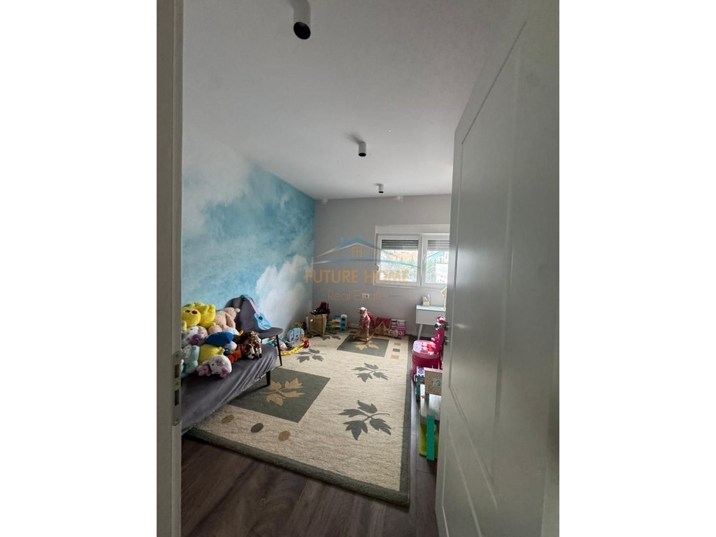 Apartament 3+1+2, 21 Dhjetori,Tiranë