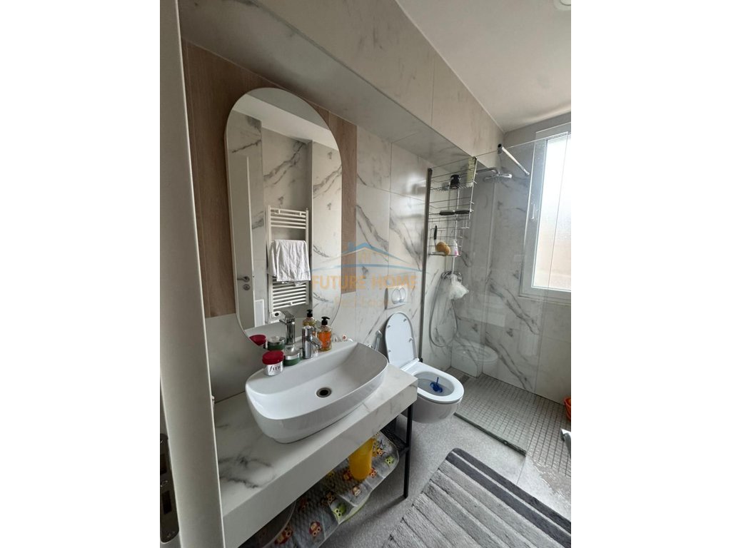 Apartament 3+1+2, 21 Dhjetori,Tiranë