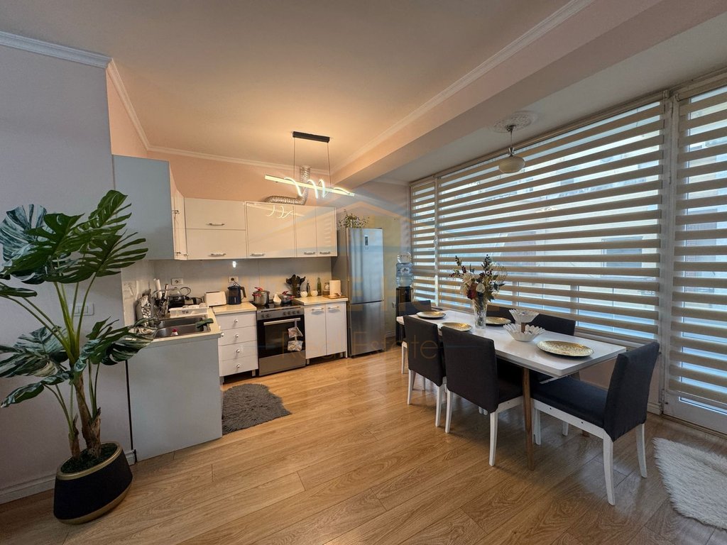Shitet, Apartament 3+1+2, Kodra e Diellit