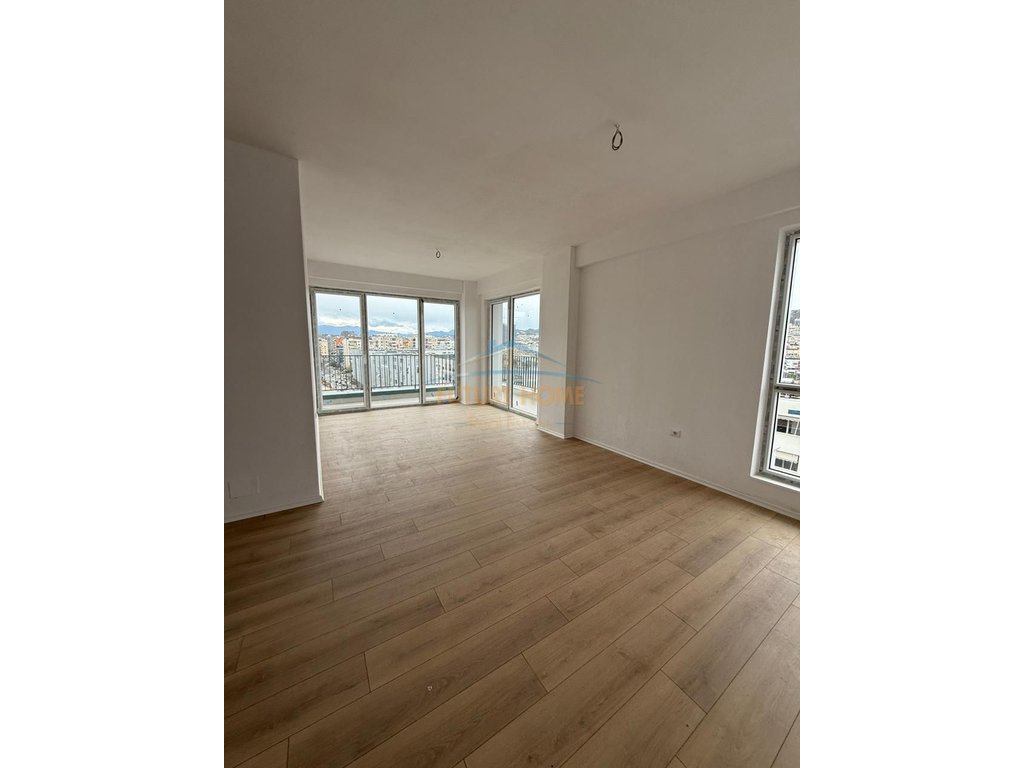 For sale, Apartment 3+1+2, Paris Commune, Tirana