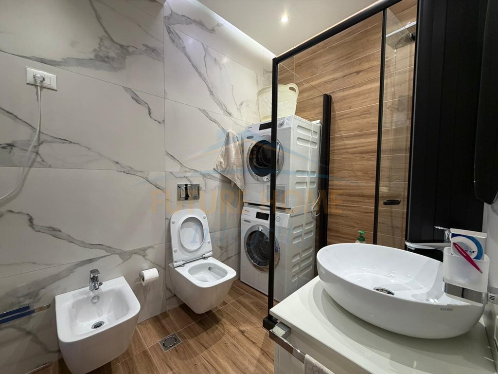 For sale, Apartment 3+1+2, Dry Lake, Tirana.