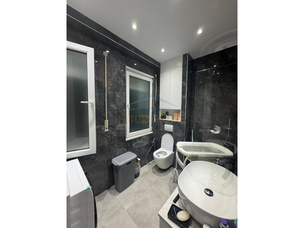 For sale, Apartment 3+1+2, Dry Lake, Tirana