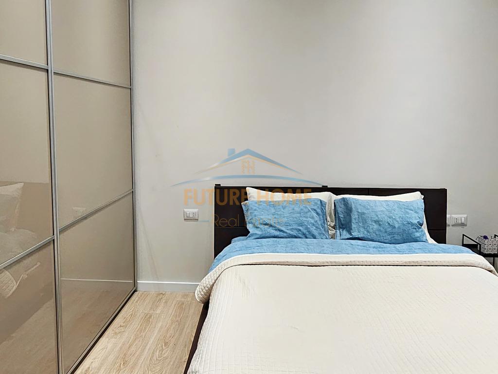 Shitet, Apartament 3+1+2, Liqeni i Thate, Tirane