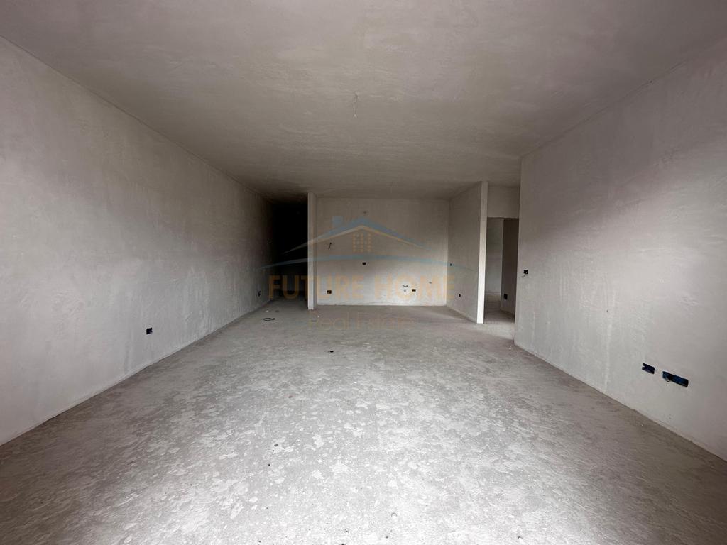For sale, Apartment 3+1+2, Paskuqan