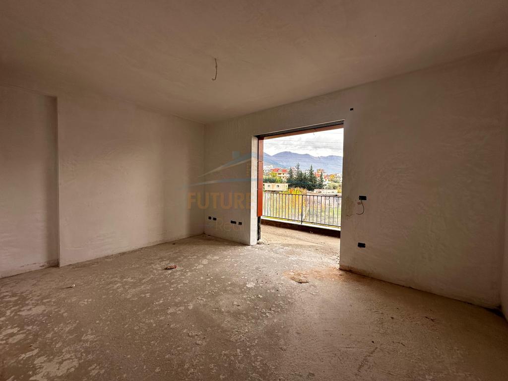 For sale, Apartment 3+1+2, Paskuqan