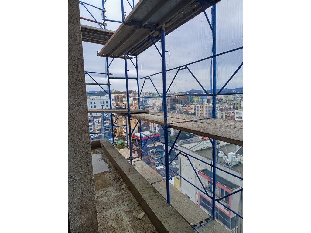 For sale, 2+1+2 apartment with parking space, New Boulevard, Tirana.