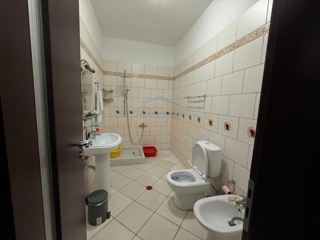 For sale, Apartment 3+1+2, Gjergj Araniti Street, Vlorë.
