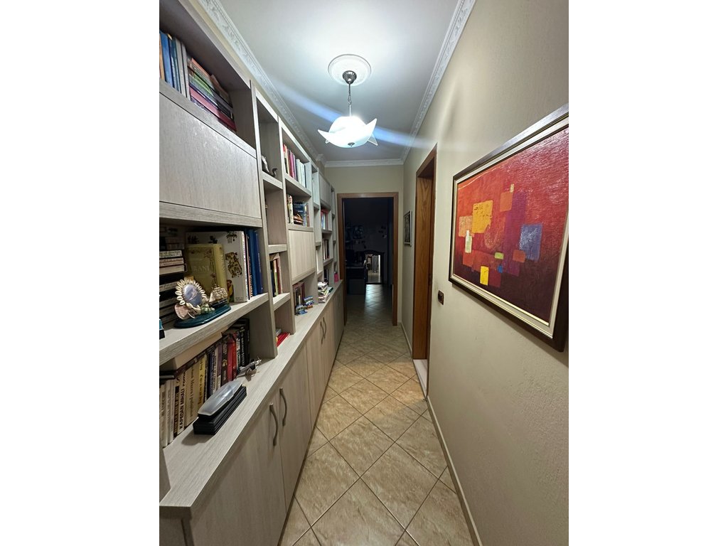 Shitet, Apartament 3+1+2+Verande, Ali Dem, Tiranë.