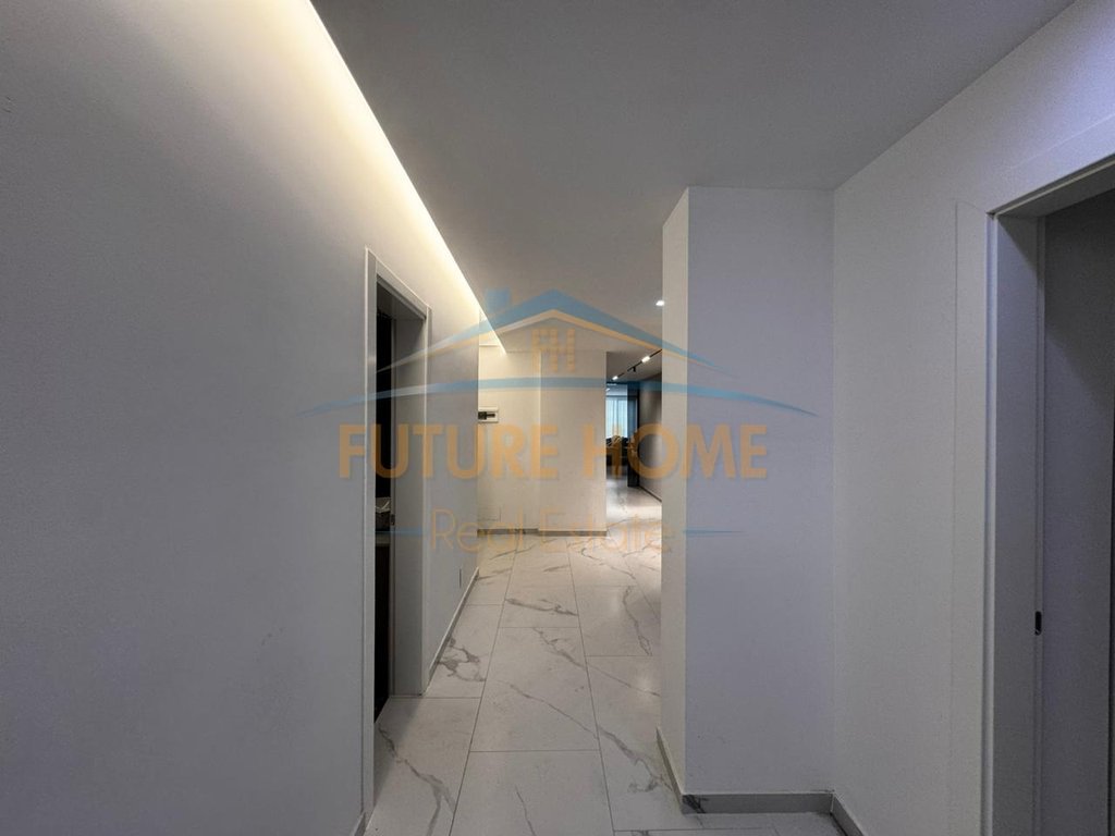 For sale, Apartment 3+1+3+2 Balconies, Vollga, Durres