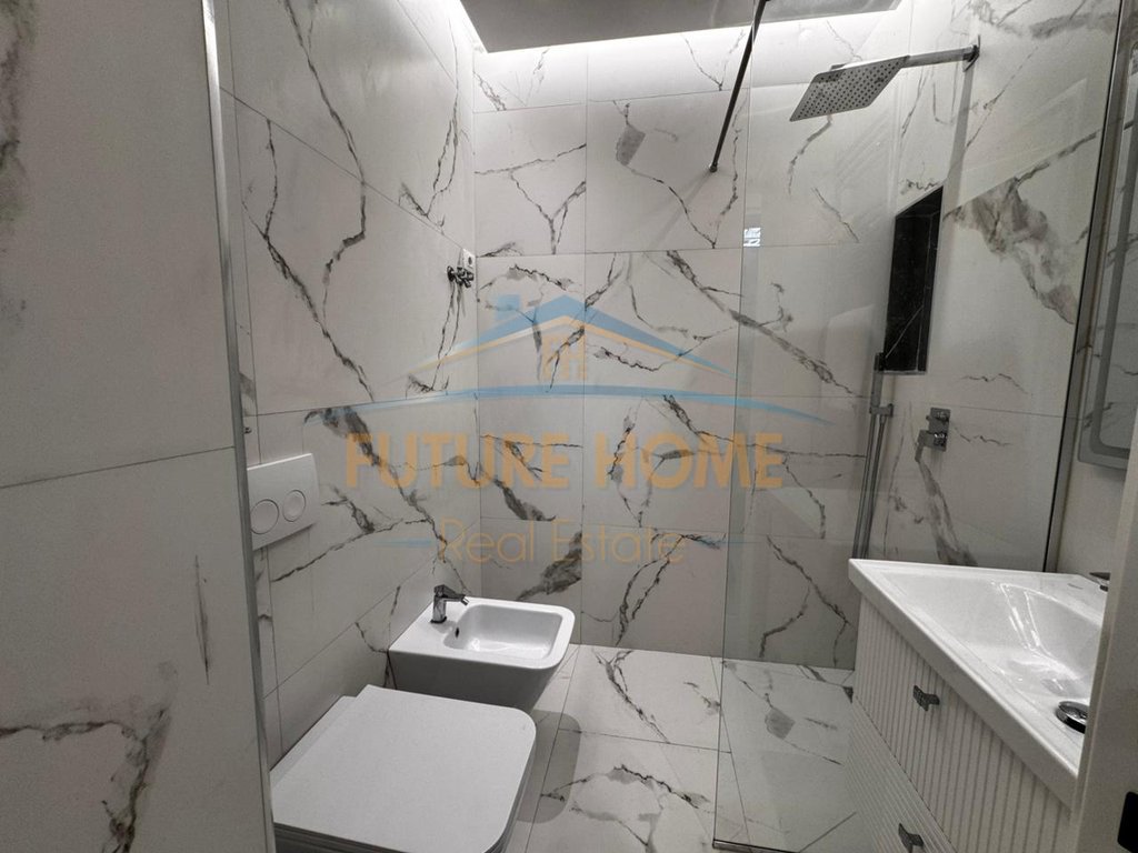 For sale, Apartment 3+1+3+2 Balconies, Vollga, Durres