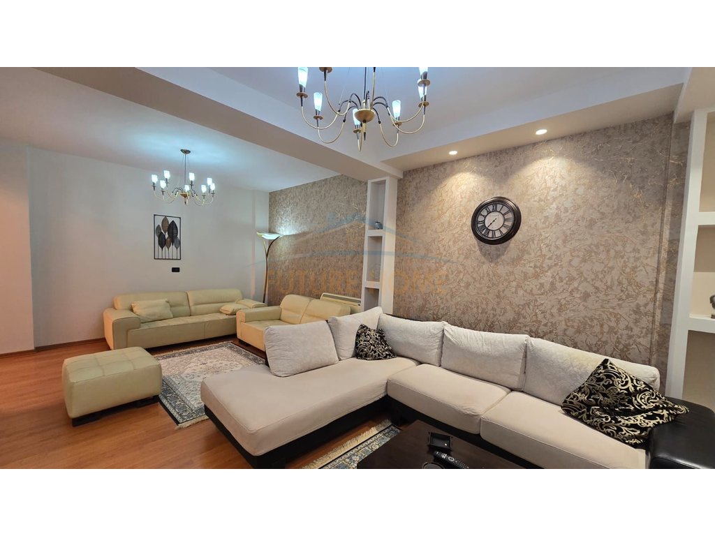 For sale, Apartment 3+1+3, 29 Nentori Neighborhood, Fier.