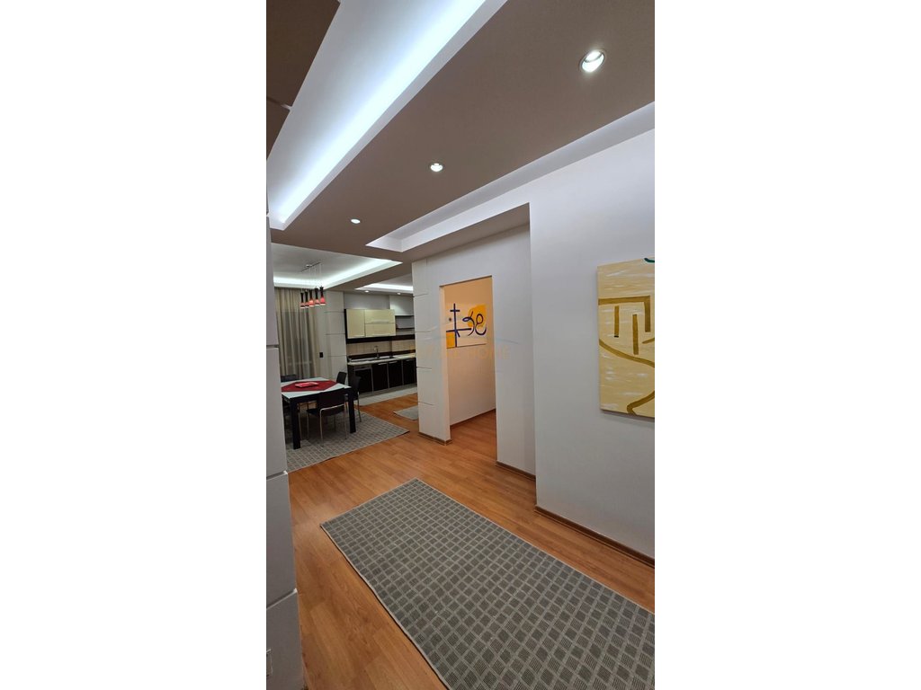 For sale, Apartment 3+1+3, 29 Nentori Neighborhood, Fier.
