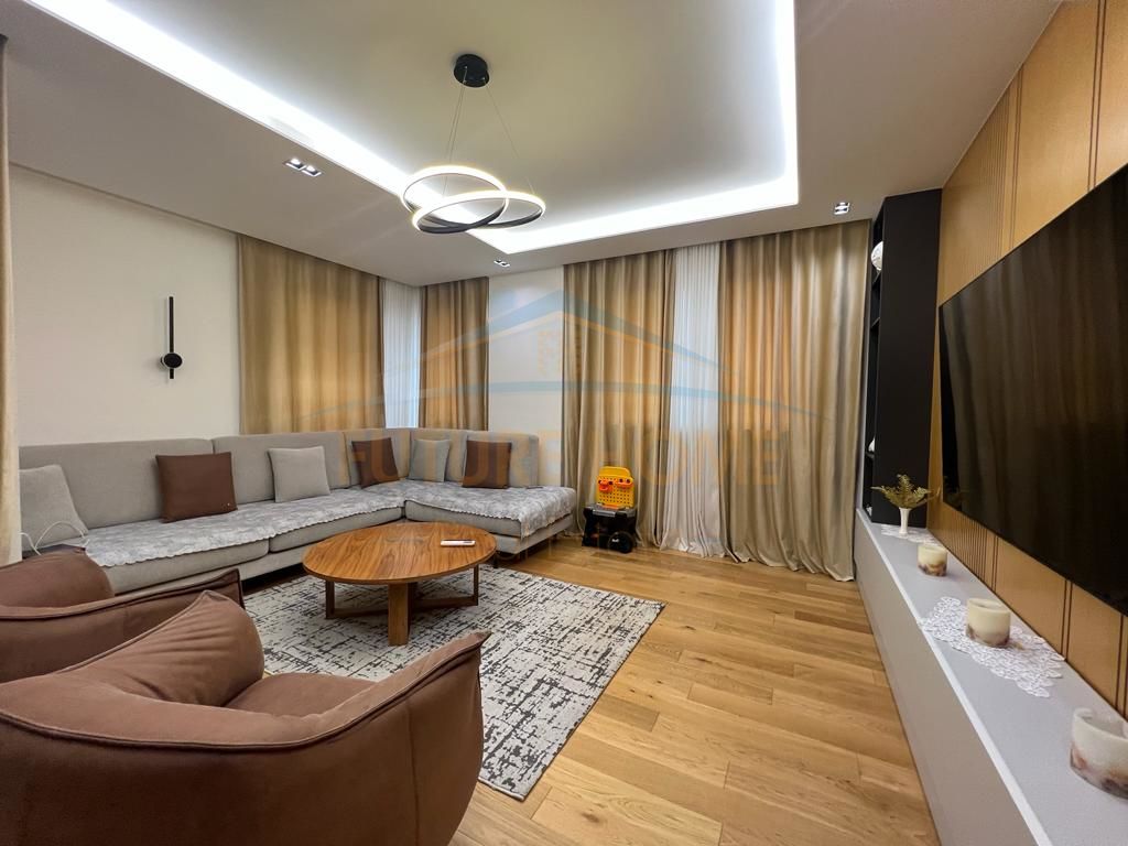 Shitet, Apartament 3+1+3+Post Parkimi, Rezidenca Future Home, Unaza e Re, Tirane