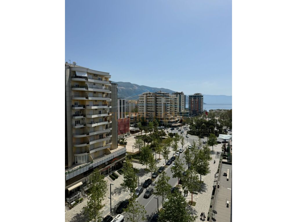 For sale, Apartment 3+1, Boulevard "Ismail Qemali", Vlora.
