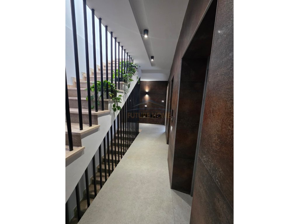 For sale, 3+1 Apartment, near Old Exhibition, Tirana