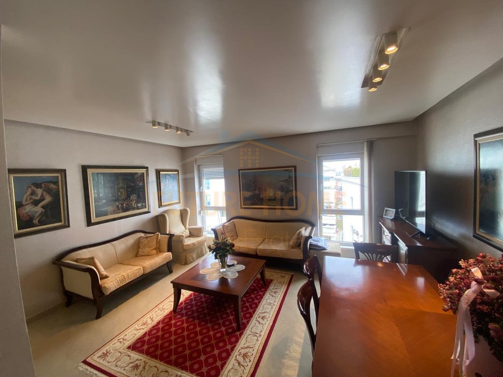 For sale, 3+1 Apartment, "Kontakt" Complex, 21 Dhjetori