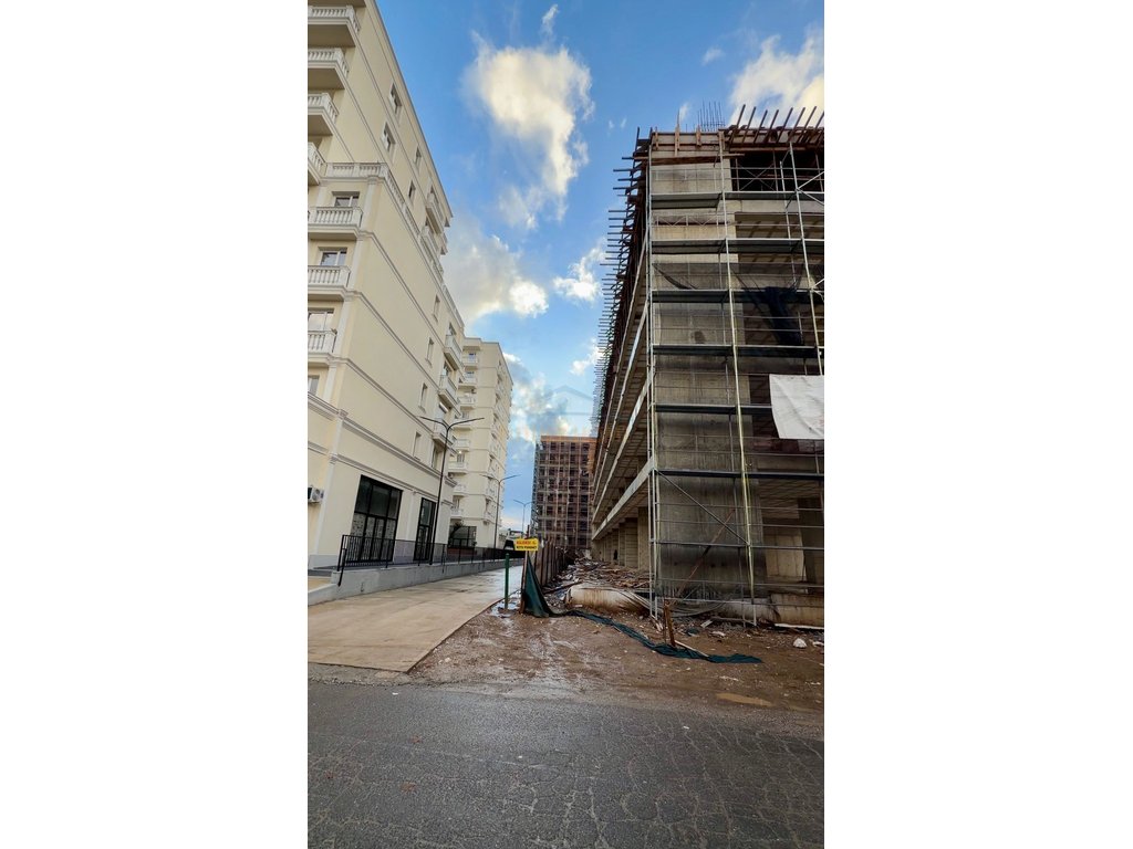 For sale, 2+1 Apartment, Mëhillaj Kamëz Complex