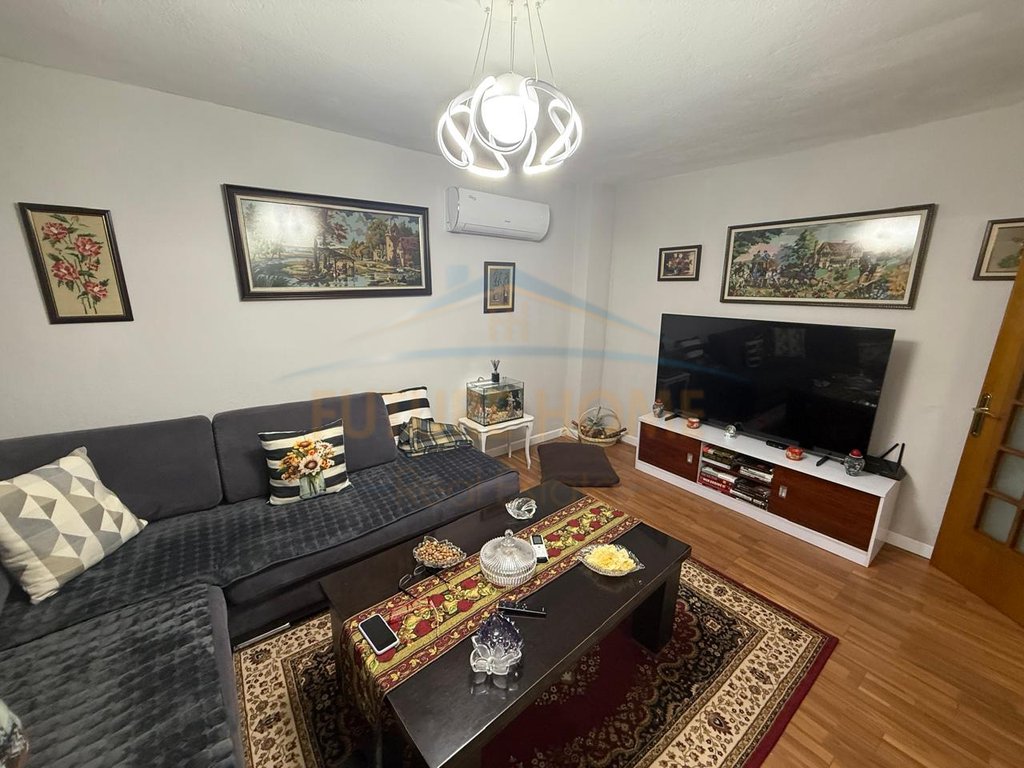 For sale, 3+1 Apartment, Neighborhood 10, Korçë