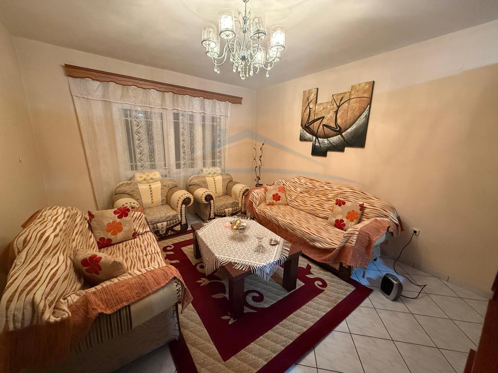 For sale, Apartment 3+1+Parking Space, Neighborhood 14, Korçë
