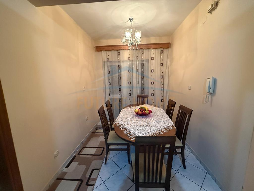 For sale, Apartment 3+1+Parking Space, Neighborhood 14, Korçë