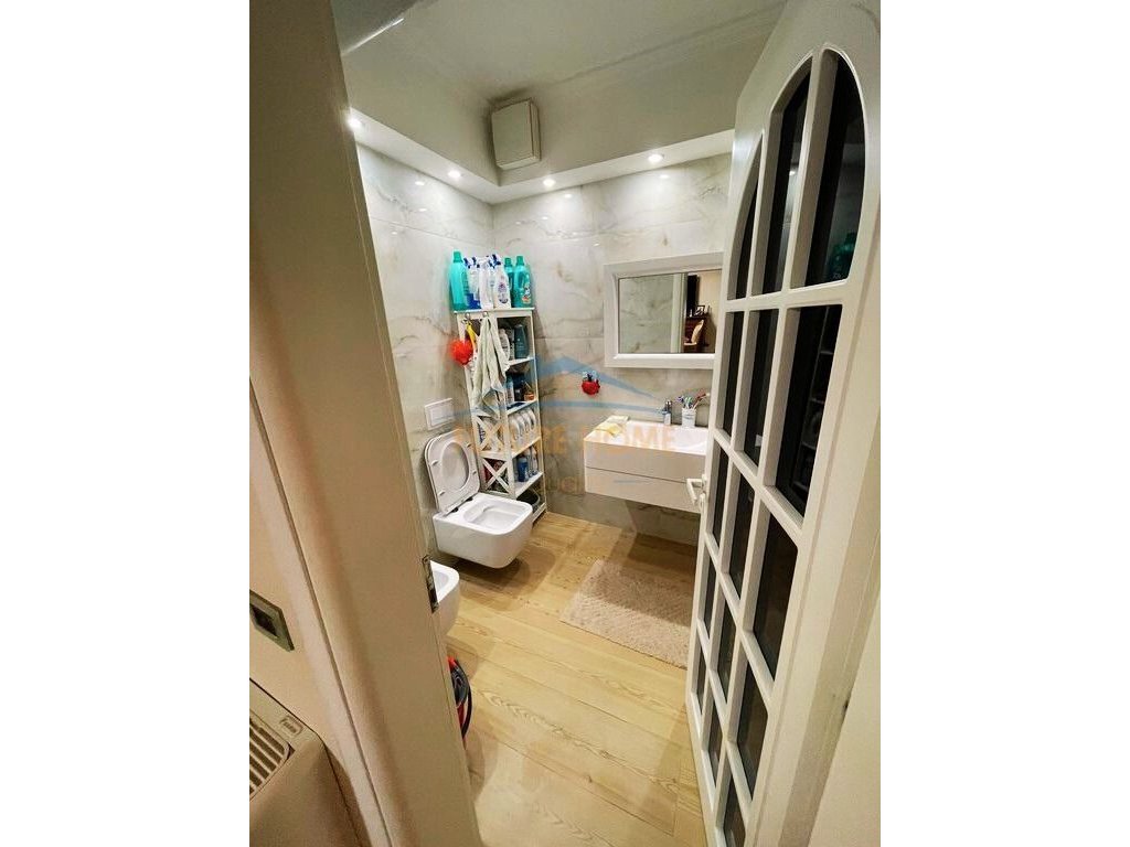 For Sale, Apartment 3+2+2+1, Main Boulevard, Durres