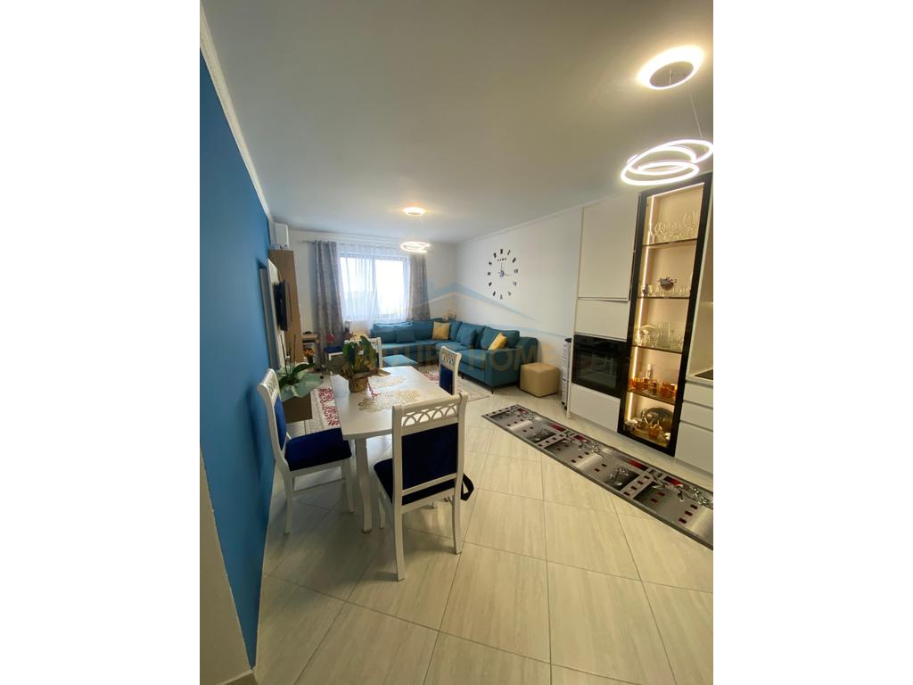 For sale, Apartment 3+2+2 Balconies, Shkozet Durres.