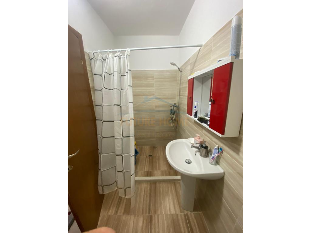 For sale, Apartment 3+2+2 Balconies, Shkozet Durres.