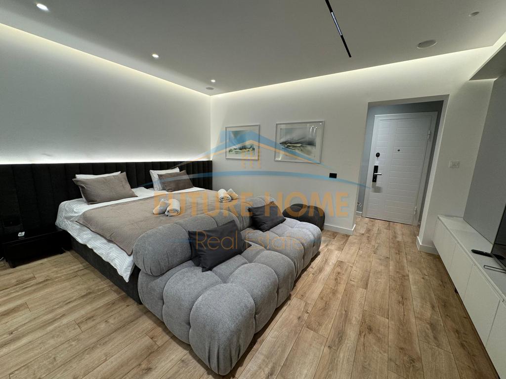 Shitet, Apartament-Studio, Sheshi Willson, Tiranë!!