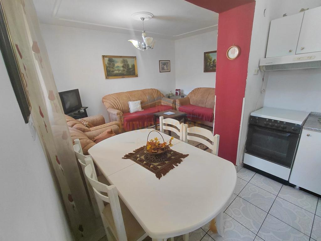 For sale, 2+1 Apartment, Kajo Karafili Street, Pogradec
