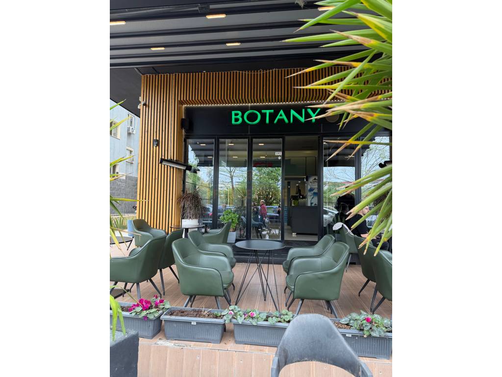 For Sale, Bar, Botanical Garden