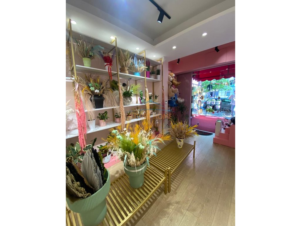 For sale, Business, Flower Shop, on Bardhyl Street, Tirana.