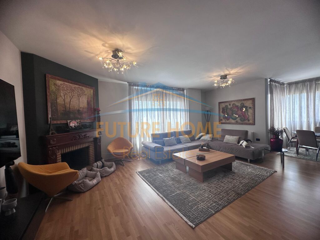 For sale, Duplex 3+1+3, Willson Square