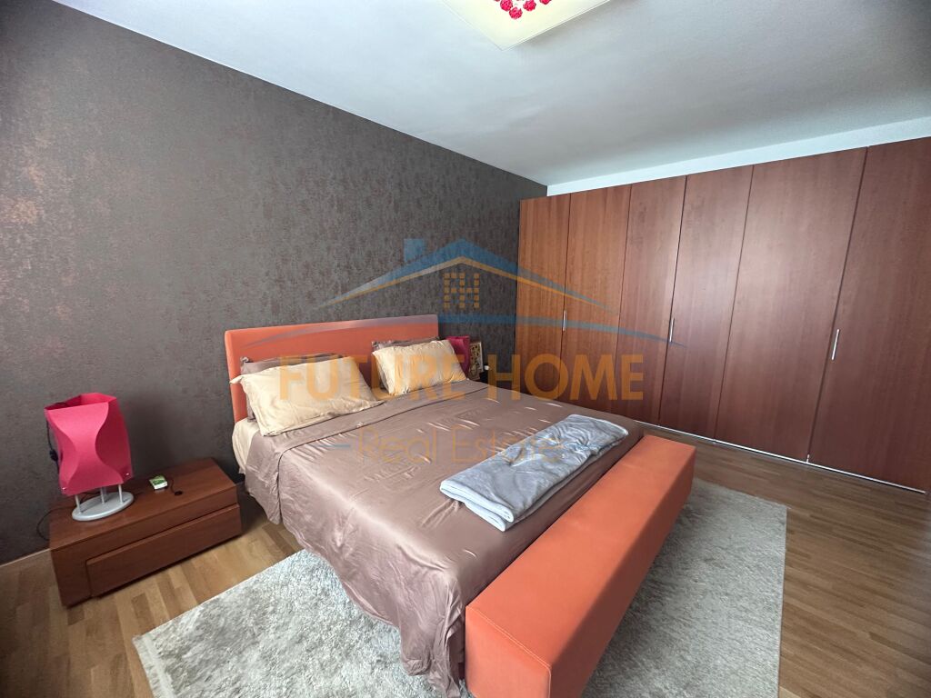 For sale, Duplex 3+1+3, Willson Square
