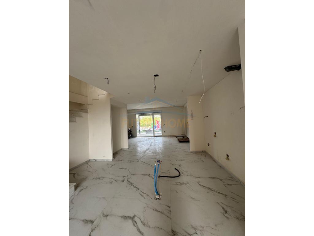 For sale, Duplex, Fresh, Tirana