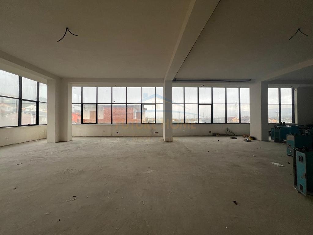 For sale, Business premises, Rinas