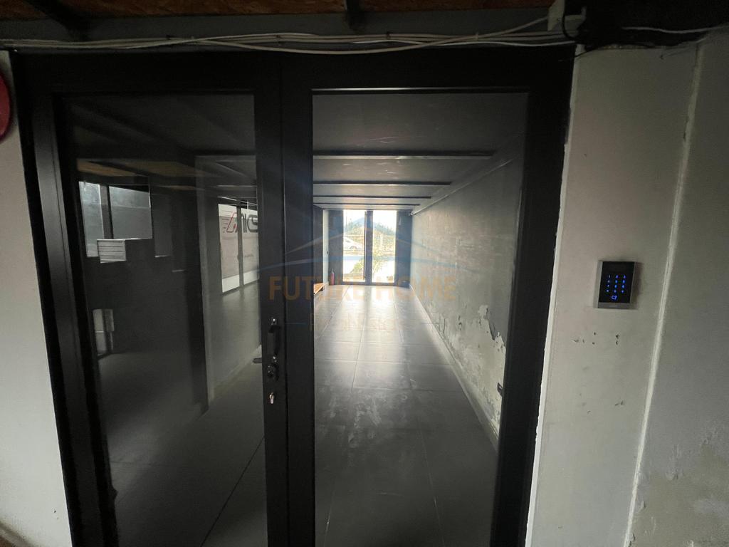 For sale, Business premises, Rinas