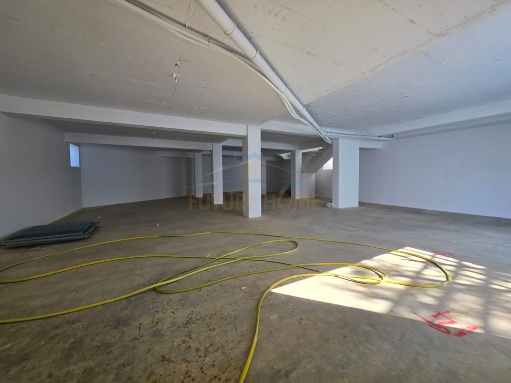 FOR SALE, BUSINESS PREMISES, TEG