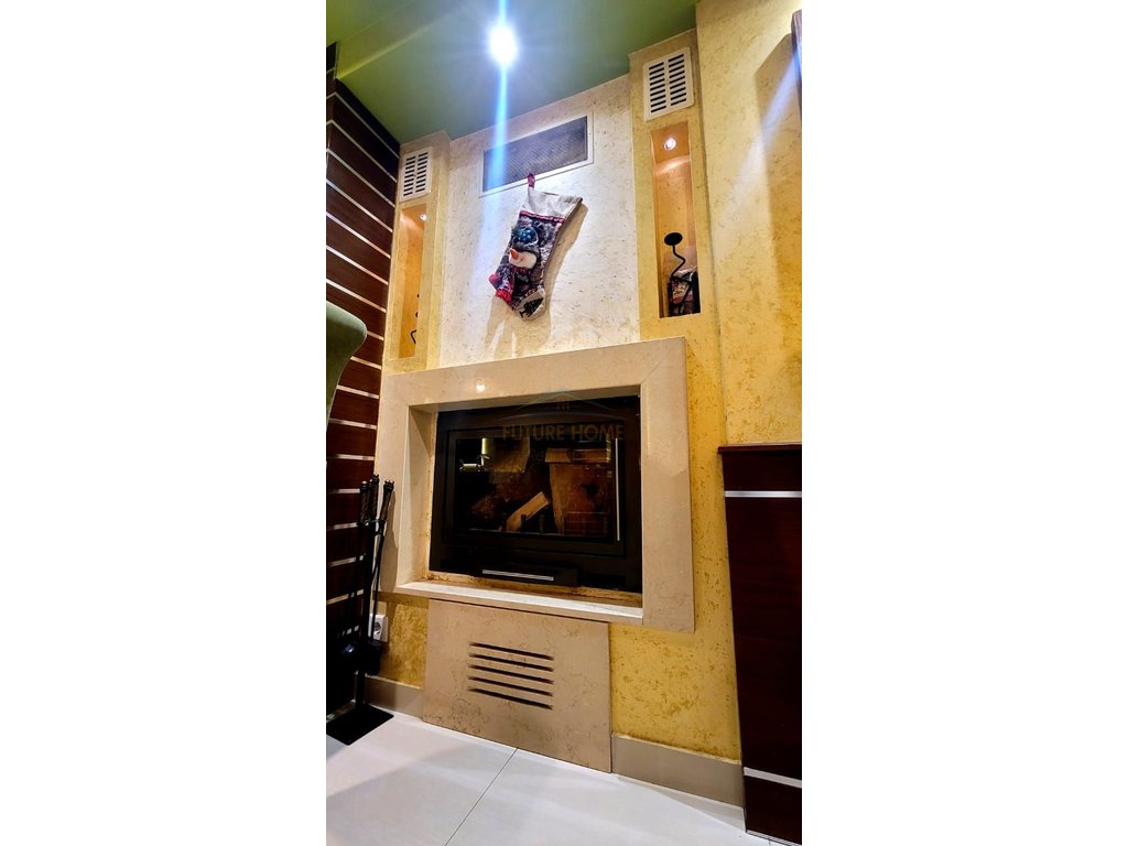 For sale, 3-Story Hotel, Korçë.