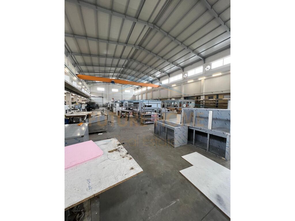 Shed for sale, Tirana-Durres highway