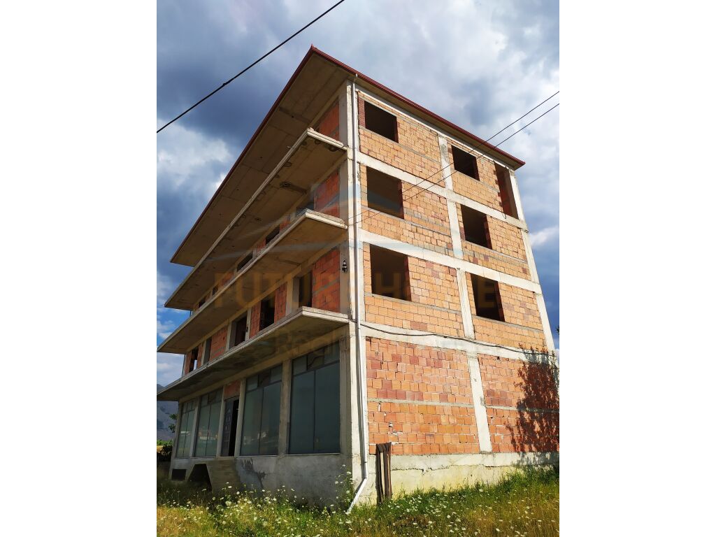 For Sale, 4-Storey Building + Basement, Neighborhood 16, Korça