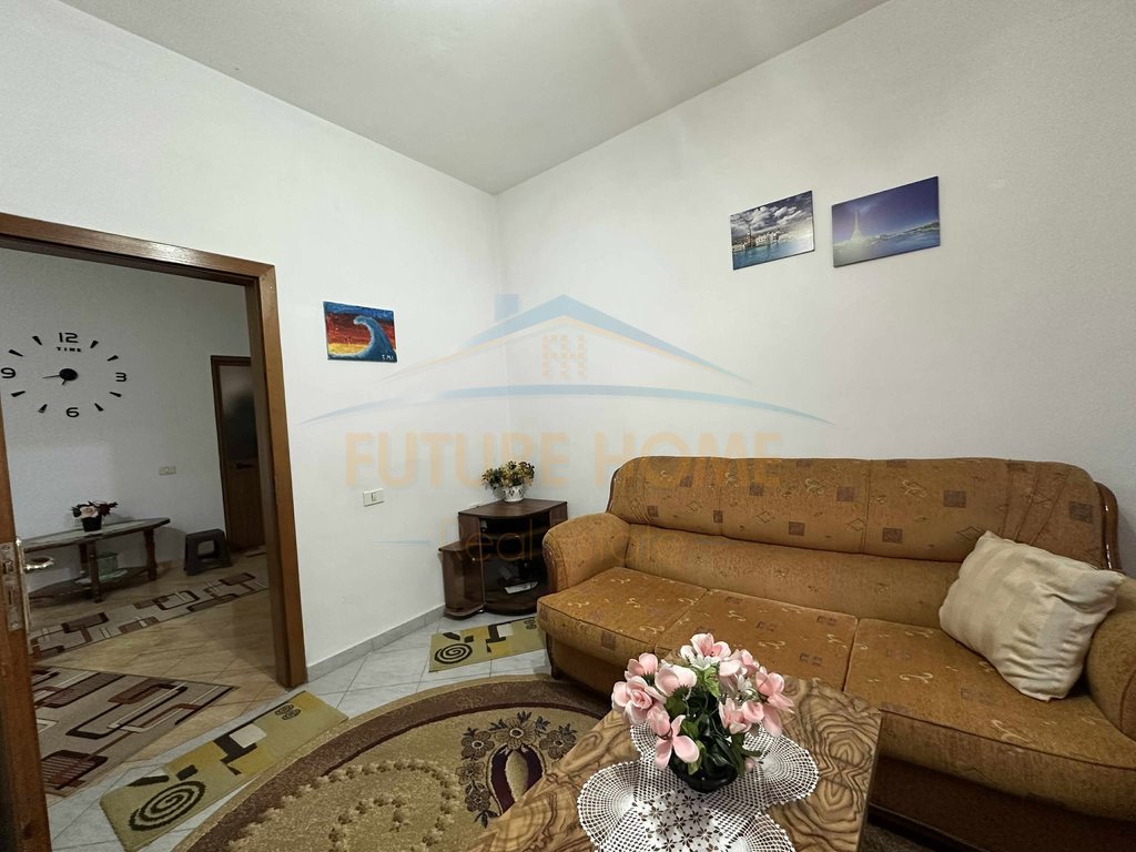 For sale, 2-storey building, Fratari Complex, Unaza e Re.